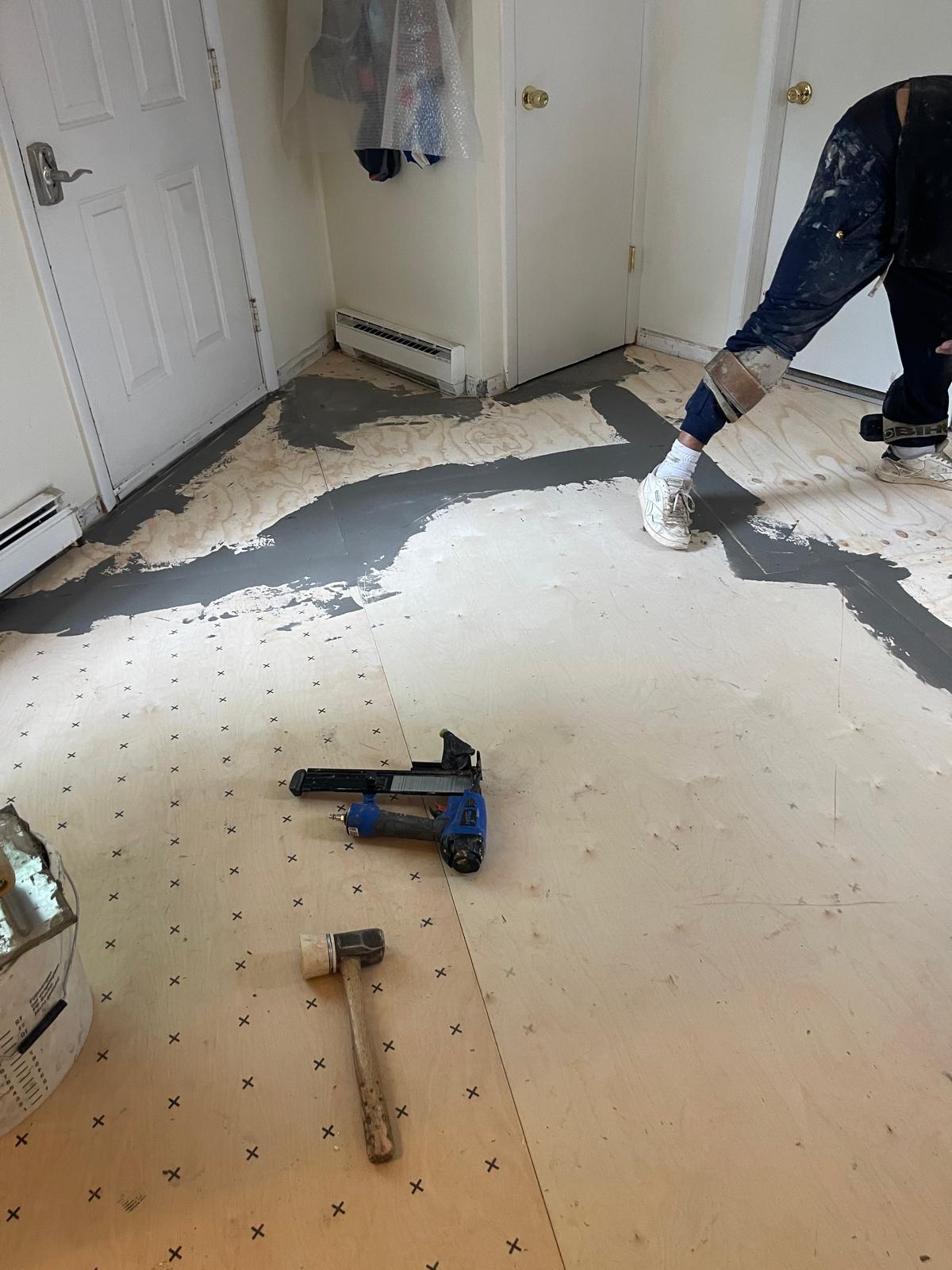 Subfloor leveling